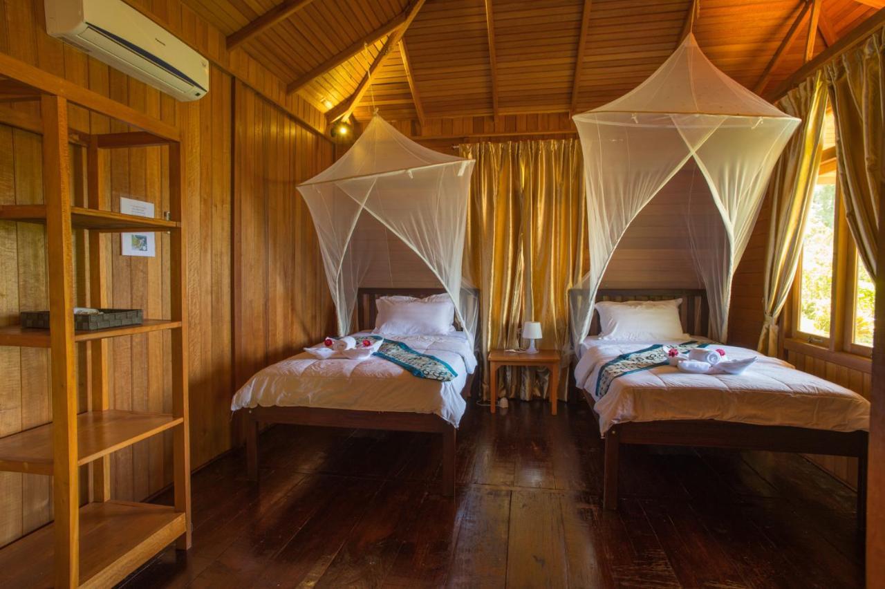 Bitung K2 Lembeh Dive Resort מראה חיצוני תמונה