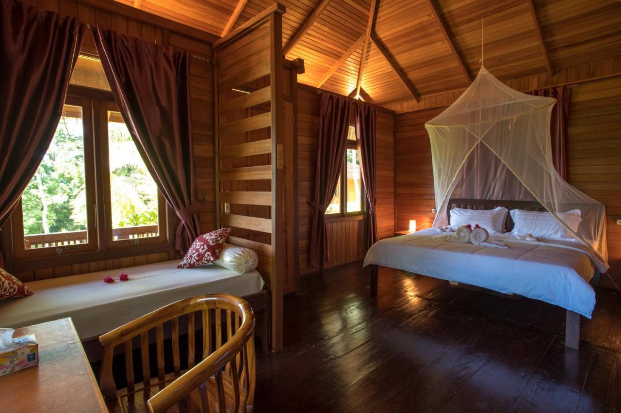 Bitung K2 Lembeh Dive Resort מראה חיצוני תמונה