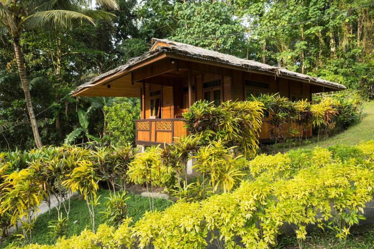 Bitung K2 Lembeh Dive Resort מראה חיצוני תמונה